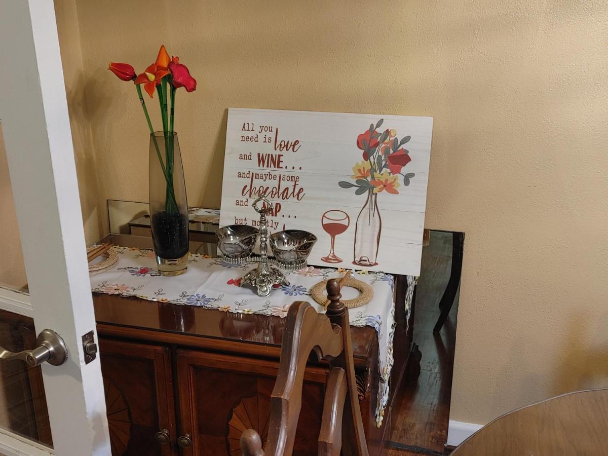 The Kind House Hosting, Low Monthly Rates, Traveling Nurses, Fletc, & Travelers! 브런즈윅 외부 사진