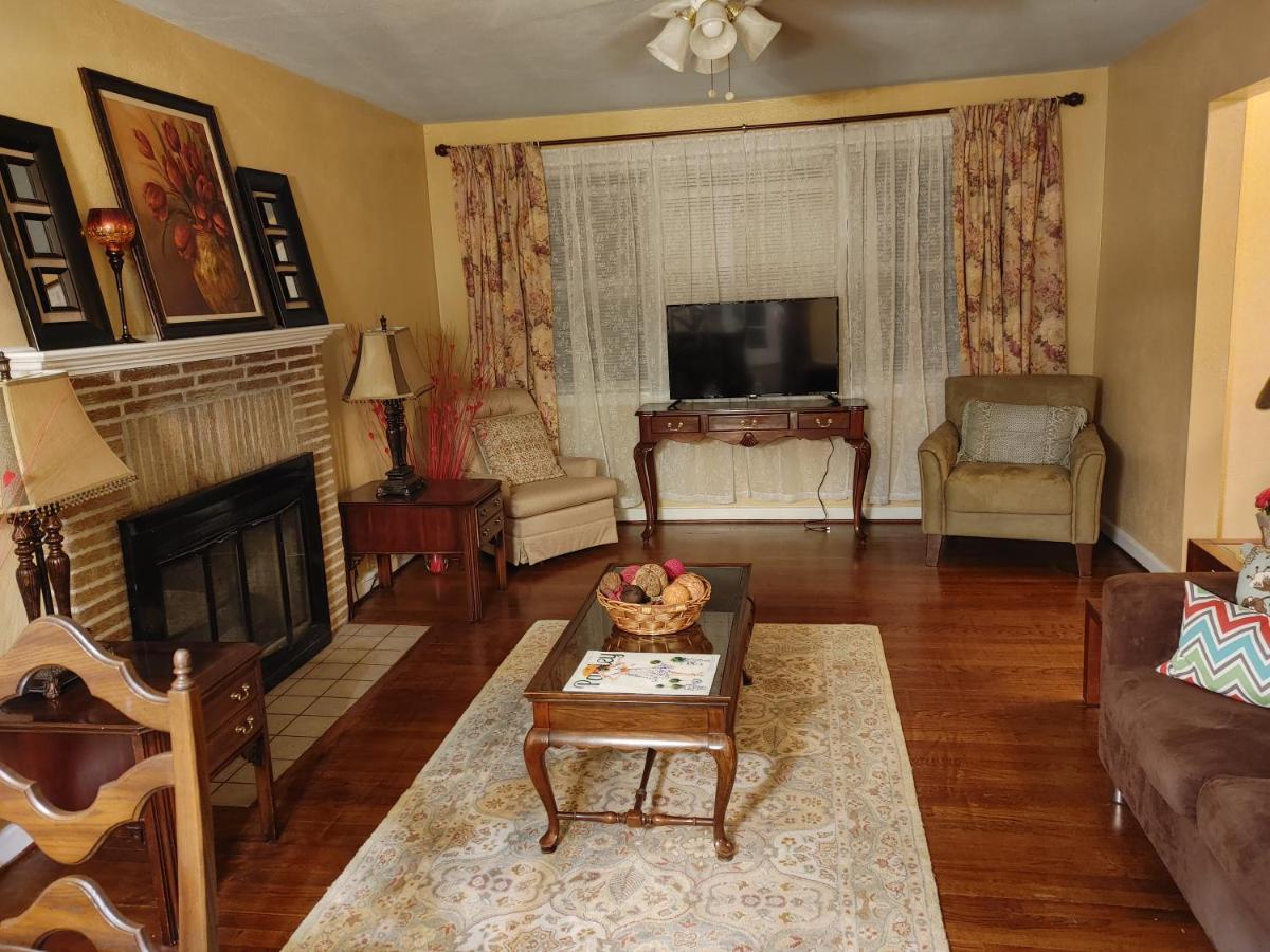 The Kind House Hosting, Low Monthly Rates, Traveling Nurses, Fletc, & Travelers! 브런즈윅 외부 사진