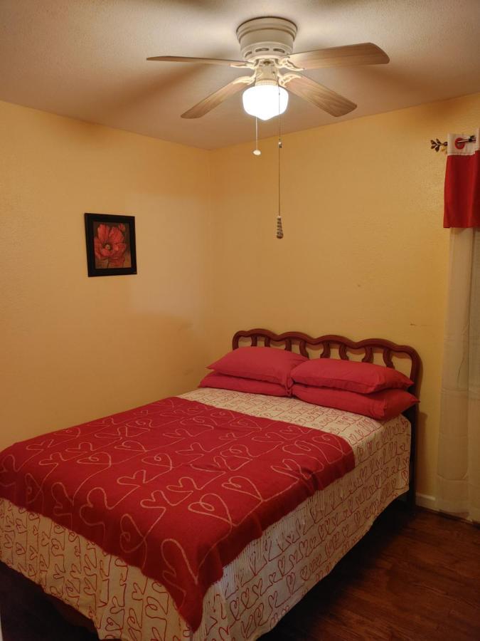 The Kind House Hosting, Low Monthly Rates, Traveling Nurses, Fletc, & Travelers! 브런즈윅 외부 사진